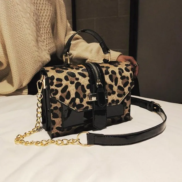Handtas met één schouder en luipaardprint