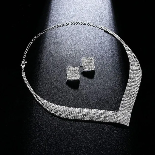 Conjunto de aretes de collar de diamantes de imitación cuadrados brillantes elegantes