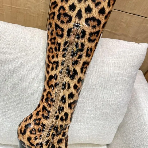 Hoge laarzen met stretch en luipaardprint